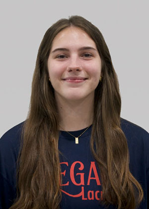Ceili Janek headshot